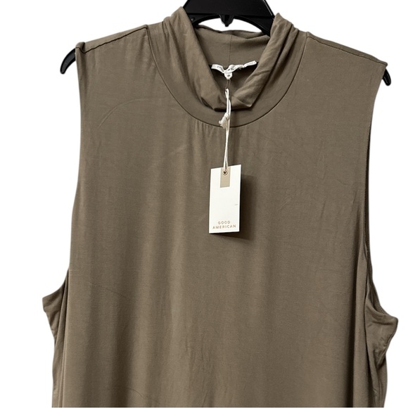 Good American Mock Neck Midi Dress - Picture 7 of 10